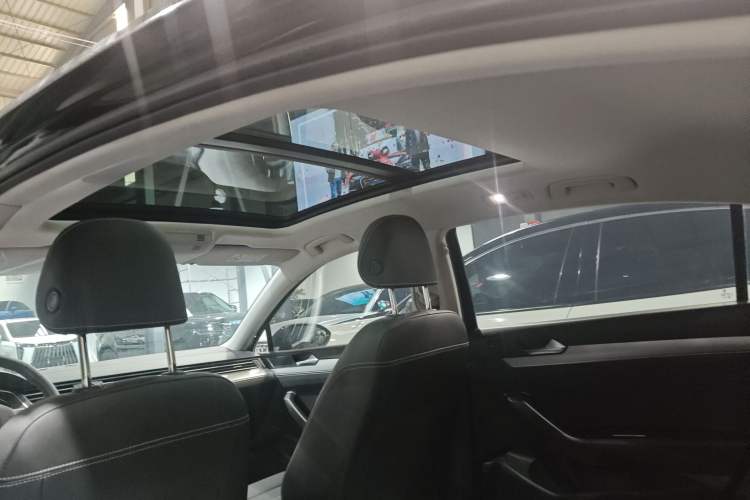 Used Volkswagen Magotan 2020 280TSI DSG Comfort Edition Headliner