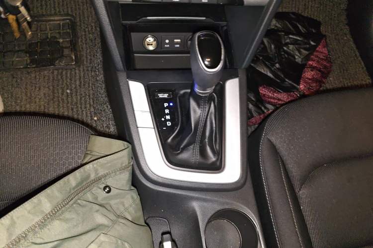 Used Hyundai Elantra (6th Generation / Lingdong) 2016 1.6L Automatic ZhiXuan – Elite Version
