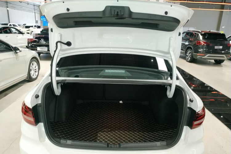 Used Volkswagen Lavida 2024 300TSI DSG Starry Sky Deluxe Edition Trunk