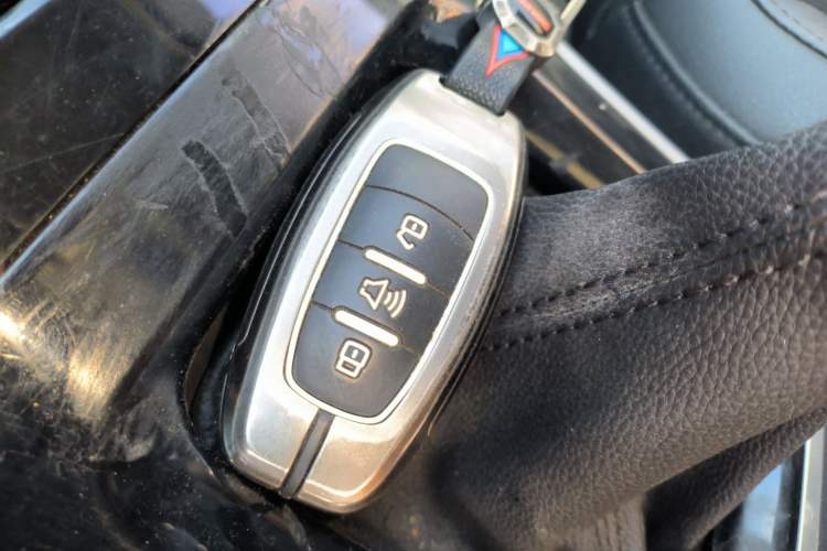 Used Haval H2 2017 Red-Label 1.5T Manual Two-Wheel-Drive Elite Model
