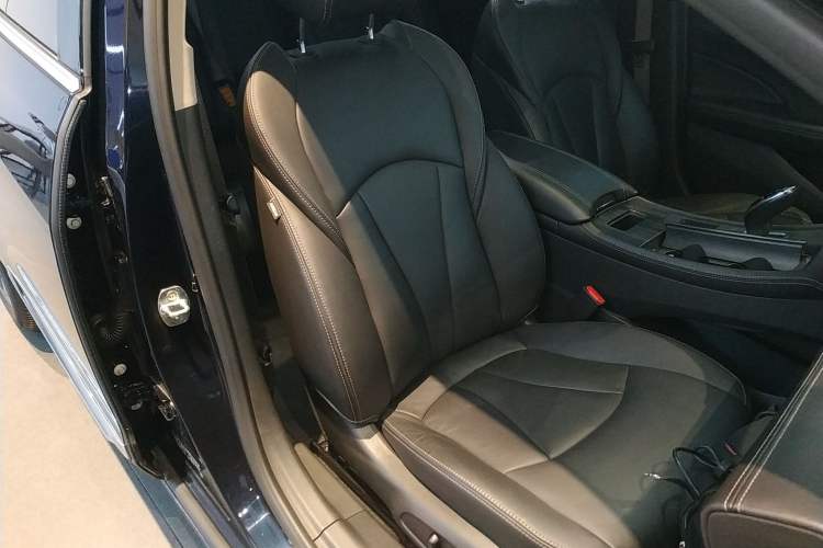 Used Buick LaCrosse 2022 652T Luxury Version
