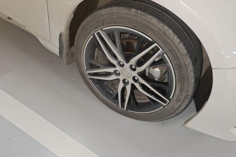 Used Honda Accord 2022 260TURBO Phantom Night · Prestige Edition Right Front Wheel Hub