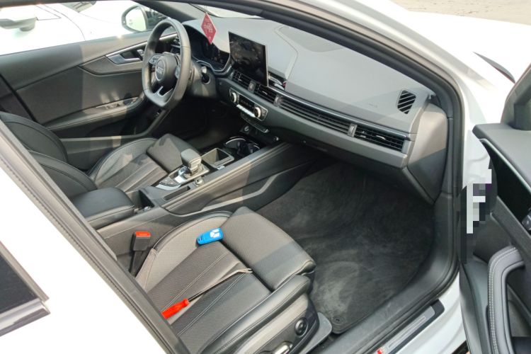 Used Audi A4L 2024 40 TFSI Luxury Dynamic Edition
