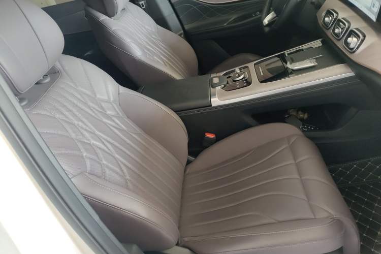 Used Chery Tiggo 9 2025 2.0T Automatic Two-Wheel Drive Luxury Edition 5 Seats