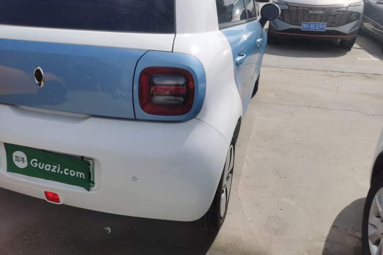 Used ORA Black Cat 2021 301 km Basic Version Right Rear Taillight