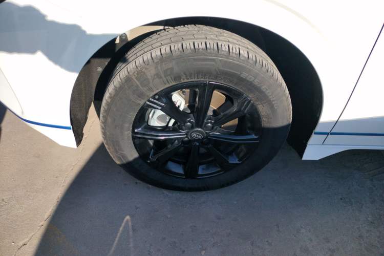 Used BYD e2 2021 Luxury Model Left Front Wheel Hub