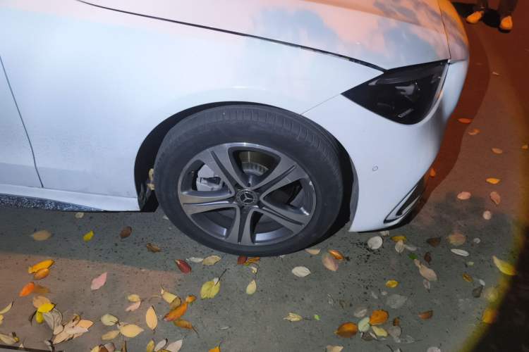 Used Mercedes-Benz C-Class 2022 Restyled C 200 L Sport Edition Right Front Wheel Hub