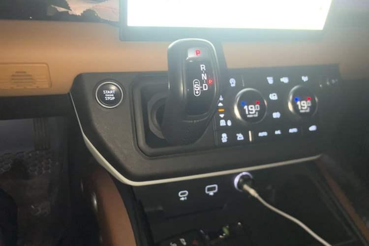 Used Land Rover Defender 
