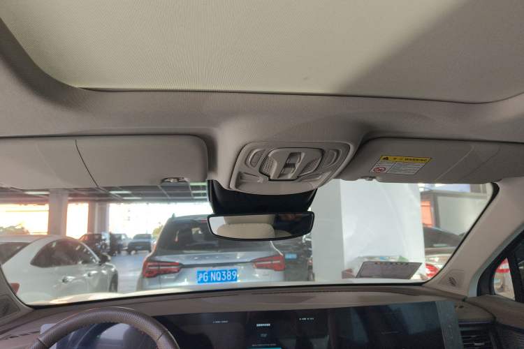 Used Roewe RX9 2023 2.0T Two-Wheel Drive Enjoyment Version