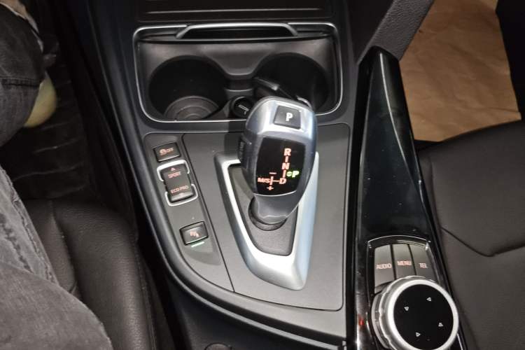 Used BMW 3 Series 2016 316Li Fashion Model
