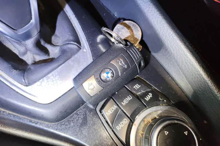 Used BMW X1 2015 sDrive18i Leading Edition