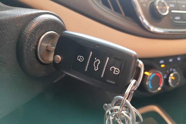 Used Chevrolet Monza 2020 320 Automatic Enjoyment Edition
