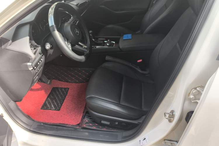 Used Mazda 3 Axela 2023 2.0L Automatic ZhiZhen Edition