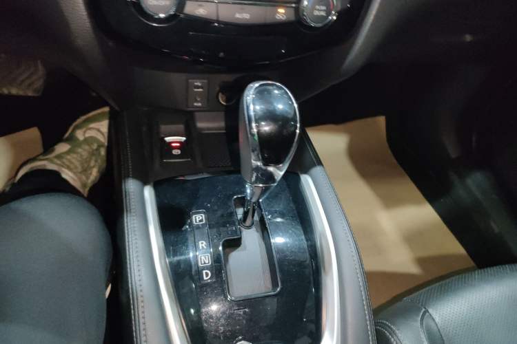 Used Nissan X-Trail 2017 2.5L CVT Luxury Edition 4WD