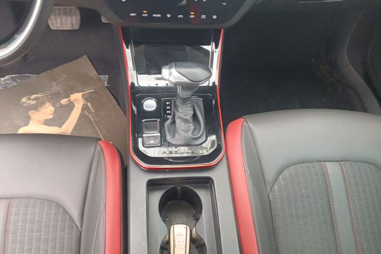 Used Dongfeng Aeolus Yixuan 2021 230T Automatic Glory Edition
