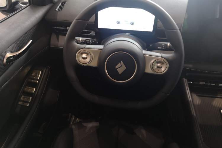 Used Baojun Yunhai 2024 140km Plug-in Hybrid Version Steering Wheel