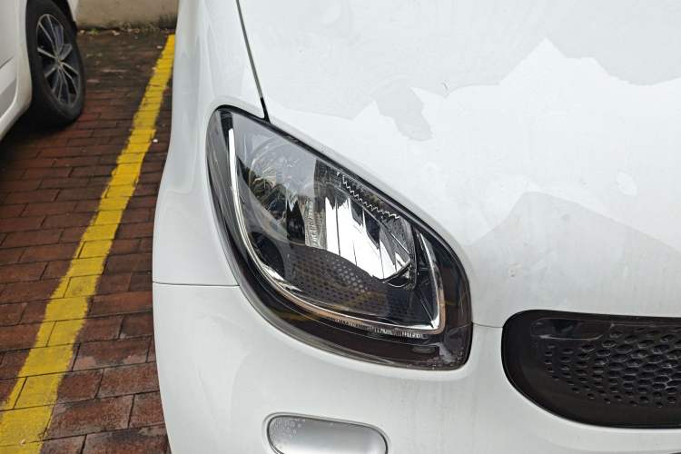 Used smart fortwo 2015 1.0L 52 kW Hardtop Passion Edition
