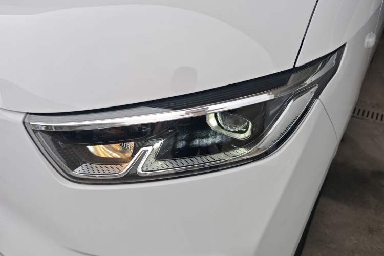 Used Wuling Yangguang 2025 Model 400km Bus Edition—Comfort Edition
