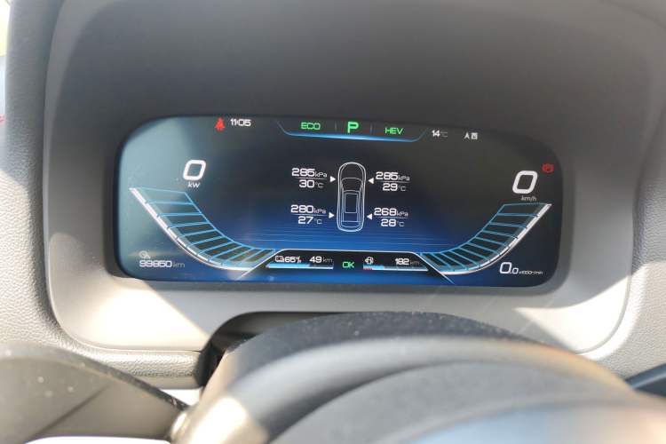 Used BYD Tang New Energy 2018 DM 2.0T All-Wheel Drive Smart Connectivity Luxury Model 7 Seats China V Emission Standard