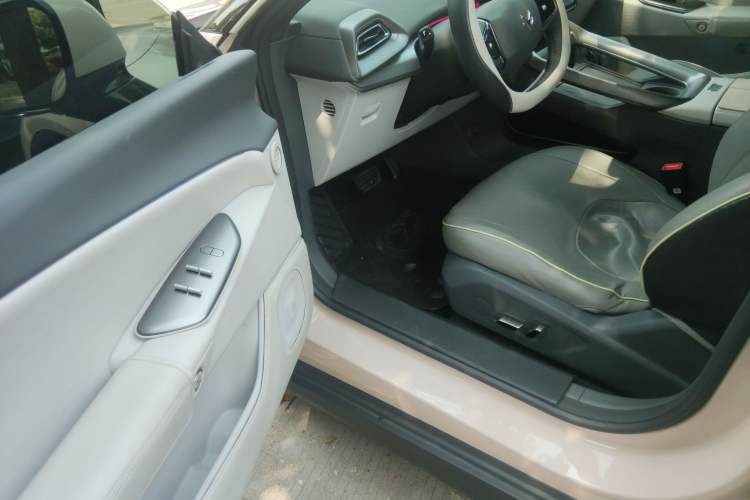 Used ARCFOX Alpha S5 2025 560MAX 185kW Driver Seat