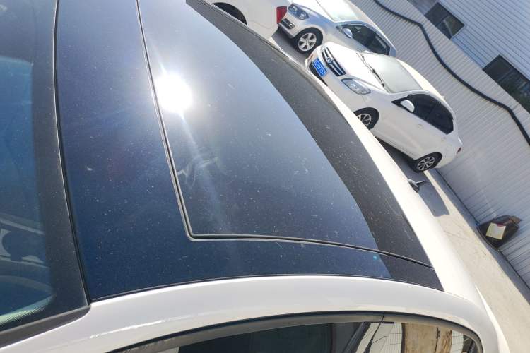 Used Volkswagen Lamando 2019 230TSI DSG Fashion Edition China VI Roof