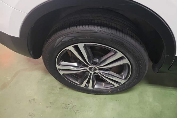 Used Geely Auto Emgrand X7 Sport 2022 1.8TD DCT Zhiya Trim