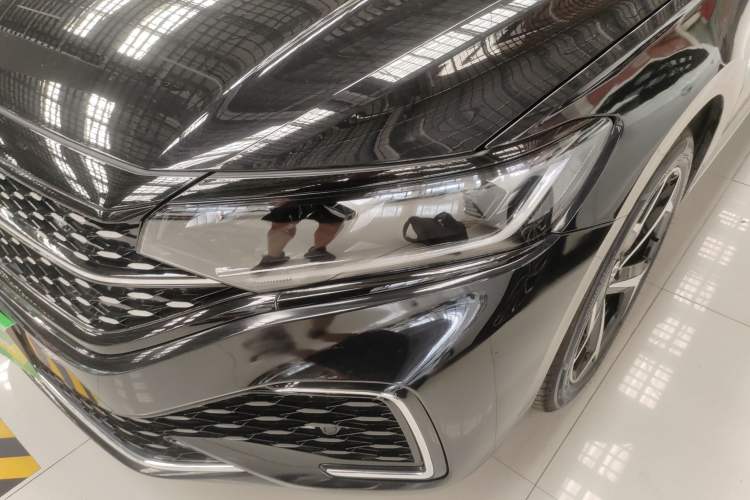 Used Volkswagen Passat 2025 Outstanding Model 330TSI Starry Elite Edition