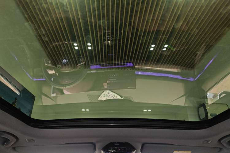 Used BMW i5 2024 eDrive 35L M Sport Package Headliner