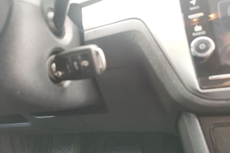 Used Volkswagen Bora 2017 1.6L Automatic Fashion Model Vehicle Key