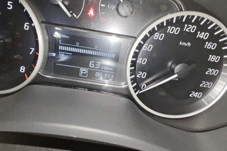 Used Nissan Sylphy 2018 1.6XV CVT Deluxe Edition Odometer Close Up