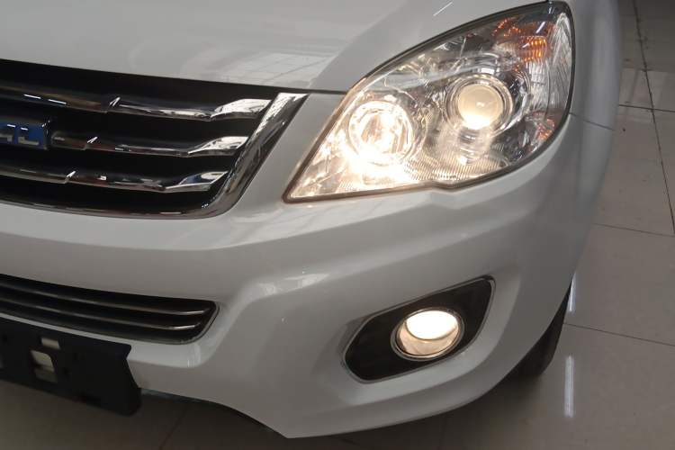 Used Haval H6 2016 Upgraded Model 1.5T Automatic Two-Wheel Drive Elite Version
