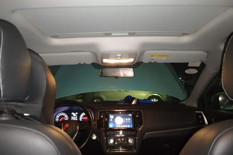 Used Roewe i6 New Energy 2019 PLUS 50T 4G Connected Glory Luxury Edition