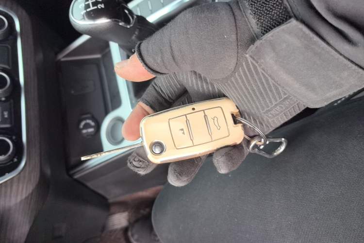 Used FORTHING T5 2022 Grand Edition 1.6L Manual Dream-Chasing Five-Seat Model Interior 1