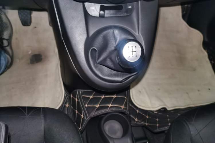 Used Mazda Mazda 2 2012 Sedan XuanDong 1.5L Manual Fashion Edition
