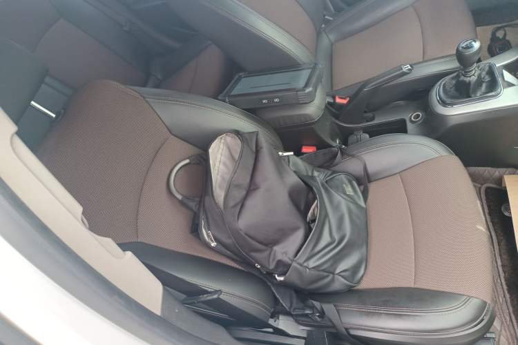 Used Chevrolet Cruze 2015 Hatchback 1.6L Manual Comfort Edition