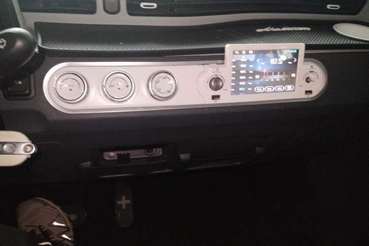 Used Wuling Hongguang MINIEV 2022 Macaron Premium Model – Lithium Iron Phosphate