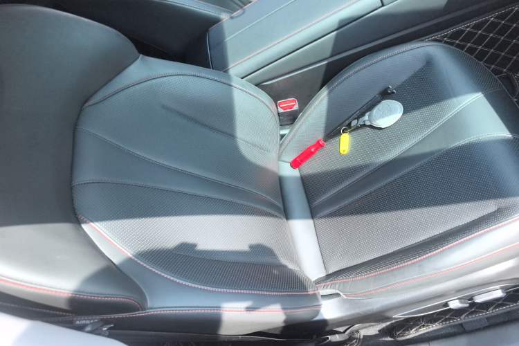 Used XPeng P7 2021 480N Right Front Seat