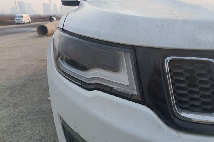 Used Jeep Compass 2019 220T Automatic Family Edition
