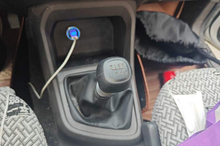 Used Wuling Hongguang V 2022 1.5L Jingqu Edition Electric-Assist LAR