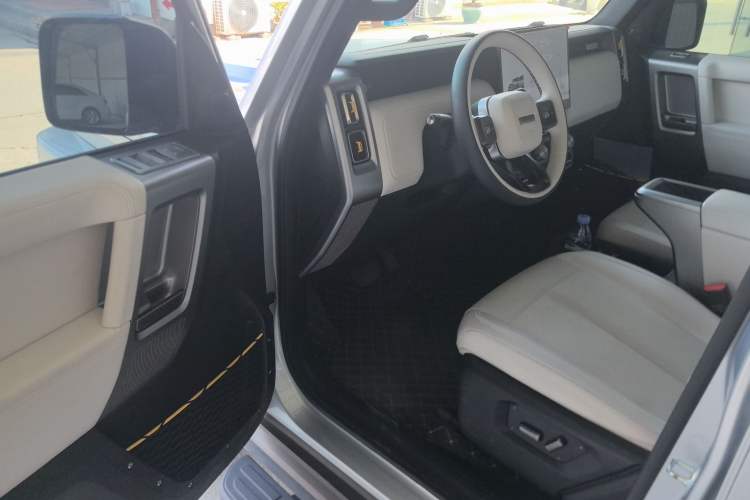 Used iCAR V23 2025 401 Two-Wheel Drive Intelligent Driving Version Driver Seat