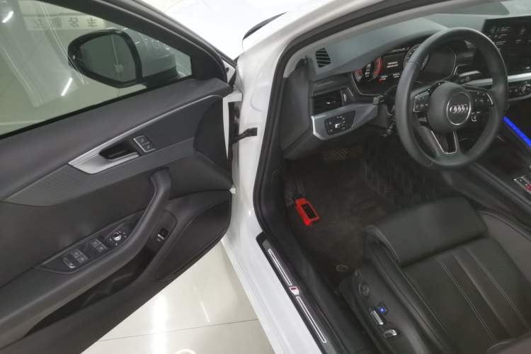 Used Audi A4L 2024 40 TFSI Fashion Dynamic Model