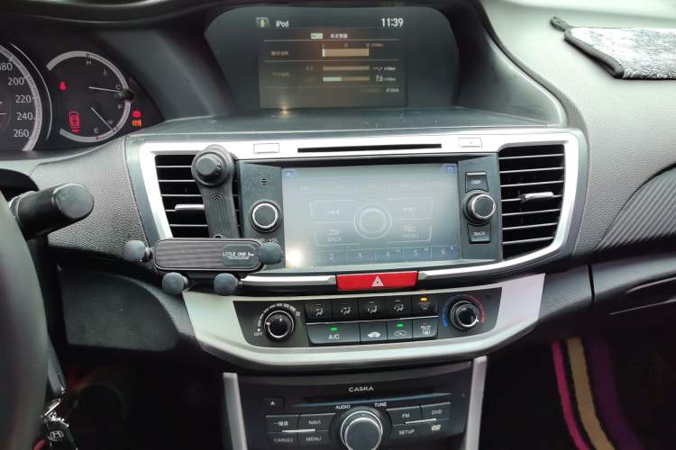 Used Honda Accord 2015 2.0L LXS Elite Edition Audio And AC Panel