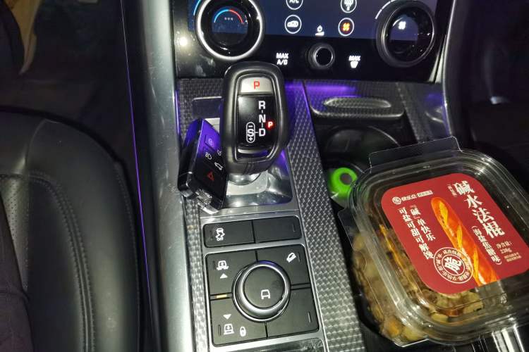 Used Land Rover Range Rover Sport 2020 3.0 L6 SE