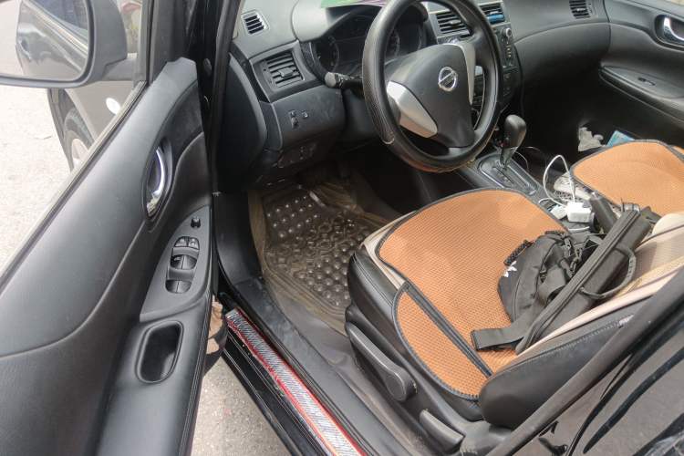 Used Nissan Tiida 2011 1.6L CVT Smart Version Driver Seat