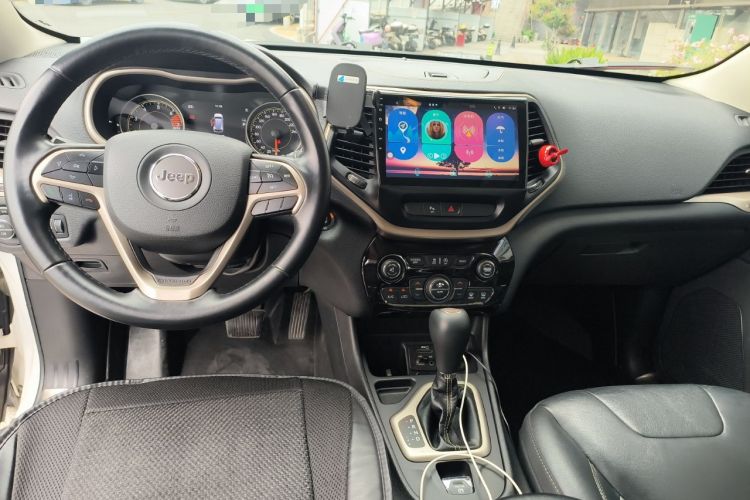 Used Jeep Cherokee 2017 2.0L Superior Edition