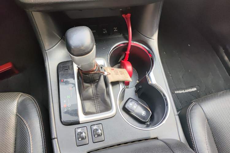 Used Toyota Highlander 2015 2.0T Four-Wheel Drive Luxury Edition 7-Seater
