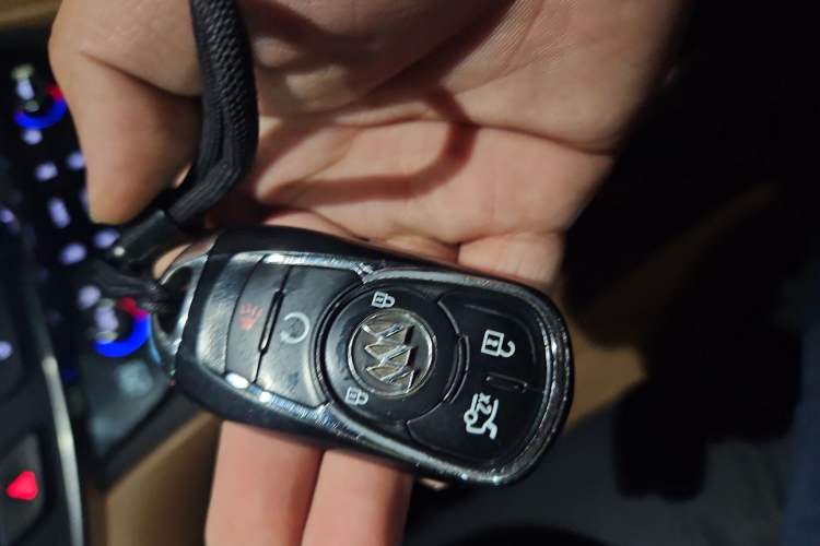 Used Buick LaCrosse 2018 28T Elite Edition