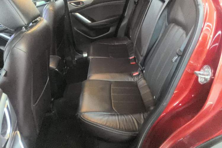 Used Mazda CX-4 2018 2.0L Automatic Two-Wheel Drive Blue Sky Luxury Edition Left Rear Seat