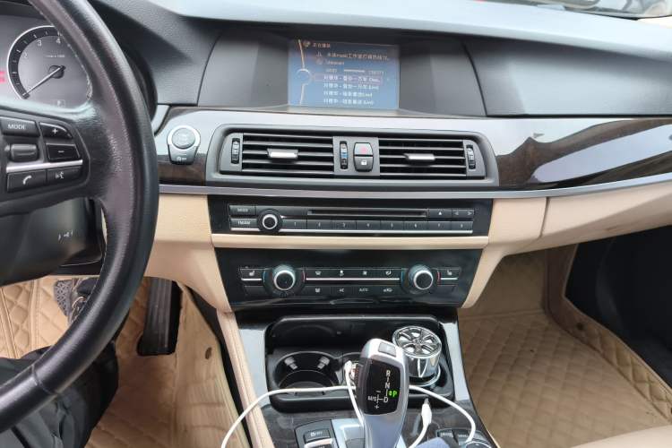 Used BMW 5 Series 2013 525Li Leading Model