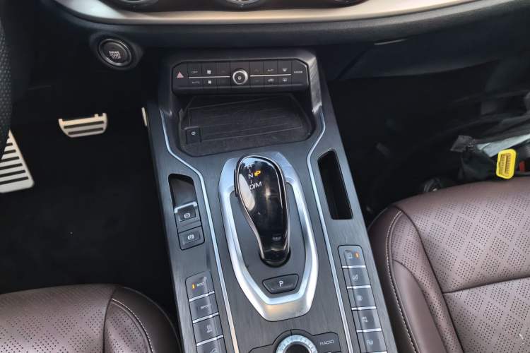 Used Wey VV6 2018 2.0T Two-Wheel Drive Flagship Version China V Standard